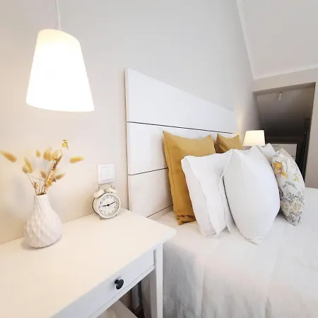 Mar Iii Apartment